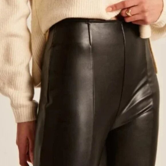 Abercrombie & Fitch Split-Hem Vegan Leather Slim Flare Pant Black - Picture 2 of 5